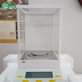 Cân phân tích Selon FA 224