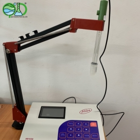 Máy đo pH, mV và Nhiệt độ để bàn AD1030 Rumani